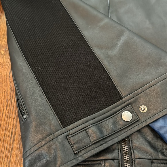 Guess moto jacket - size M - Picture 11 of 11